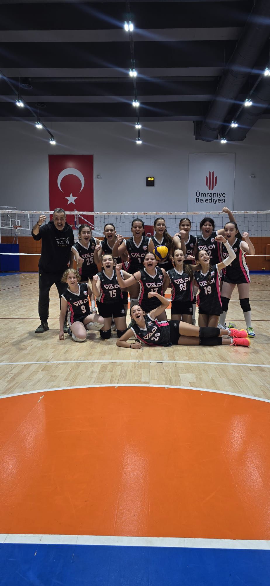 Vadi Voleybol Midi Takımı